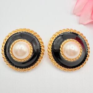 Vintage 90s Designer Style Shield Dome Stud Earrings Faux Pearl Black Gold Tone
